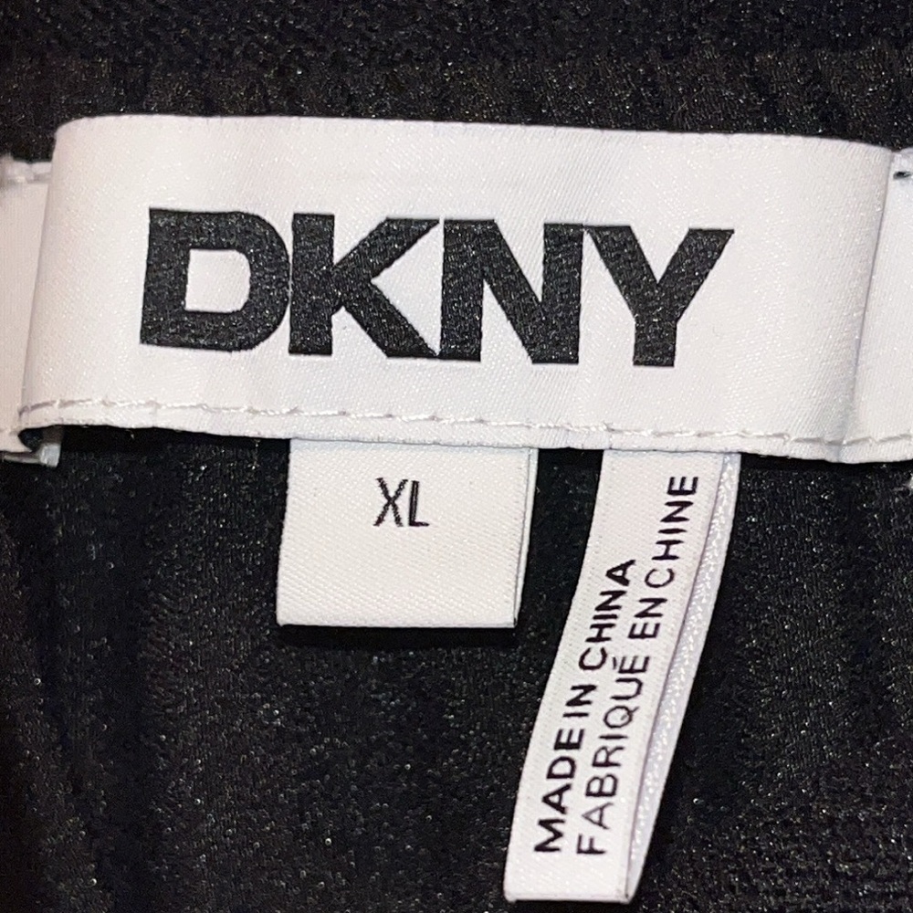 Elegant Black Pleated Pull On Accordion Skirt By DKNY Logo Waistband XL - Picture 11 of 16